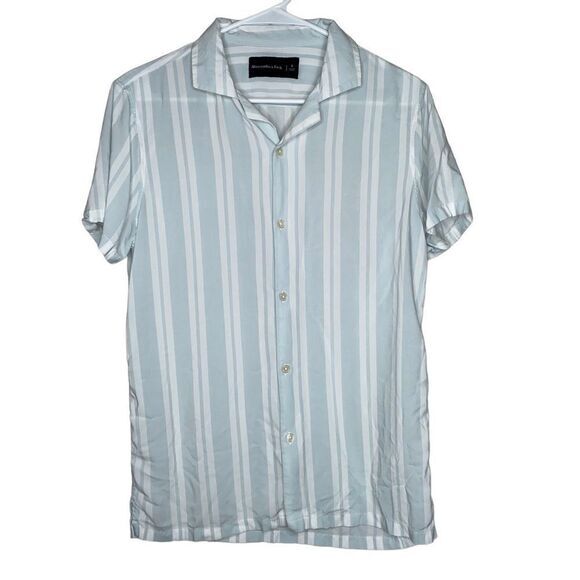 Abercrombie &‎ Fitch Vertical Stripe Button up size Small - Picture 1 of 7